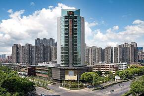Golden Pear Hotel