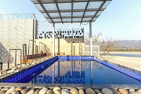 Heartland Ganga View Villa Jacuzzi &lift