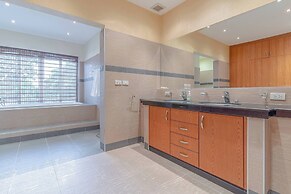 Tropical Luxury 4BR Pool Villa w Game Area
