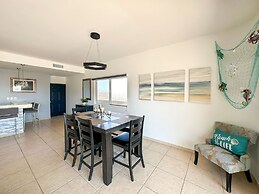 Relaxing Getaway 2BR Condo