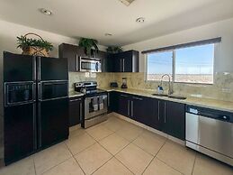 Relaxing Getaway 2BR Condo