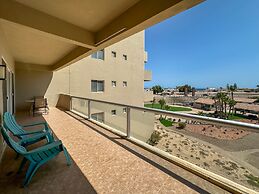 Relaxing Getaway 2BR Condo