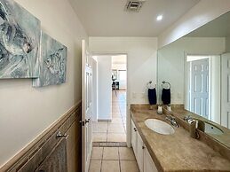 Relaxing Getaway 2BR Condo
