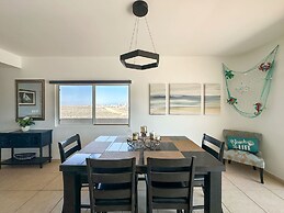 Relaxing Getaway 2BR Condo