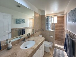 Relaxing Getaway 2BR Condo