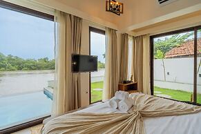 ELIVAAS VILLA FLEUVE