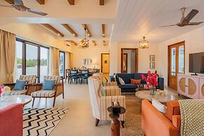 ELIVAAS VILLA FLEUVE