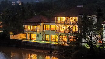 ELIVAAS VILLA FLEUVE