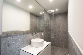 LIV Athinum 1 - Luxury Apartment 1B