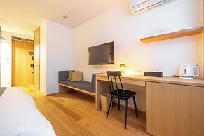 Dash Living Gojo