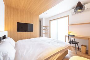 Dash Living Gojo