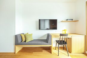 Dash Living Gojo