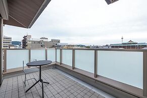 Dash Living Gojo