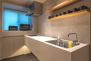 Dash Living Gojo