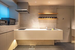 Dash Living Gojo