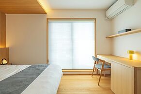 Dash Living Gojo