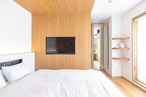 Dash Living Gojo