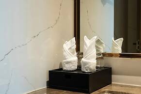 Changde Licheng Huating Hotel