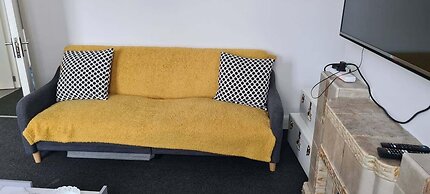 Cosy 2-bed Apartment - Sleeps 4 & Central