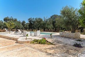 Trulli Isabella by Wonderful Italy