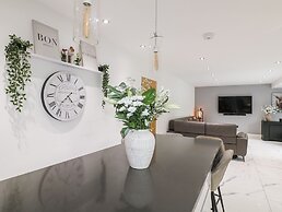 Rockcliffe Grange