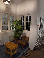 Bahaaru Villa Surf and Stay