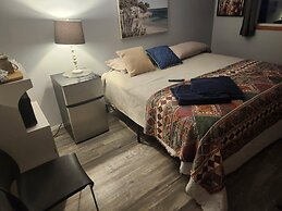 Lakeside Village Park Motel