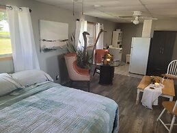 Lakeside Village Park Motel