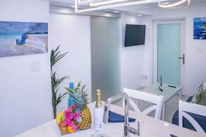 Raintree Suites