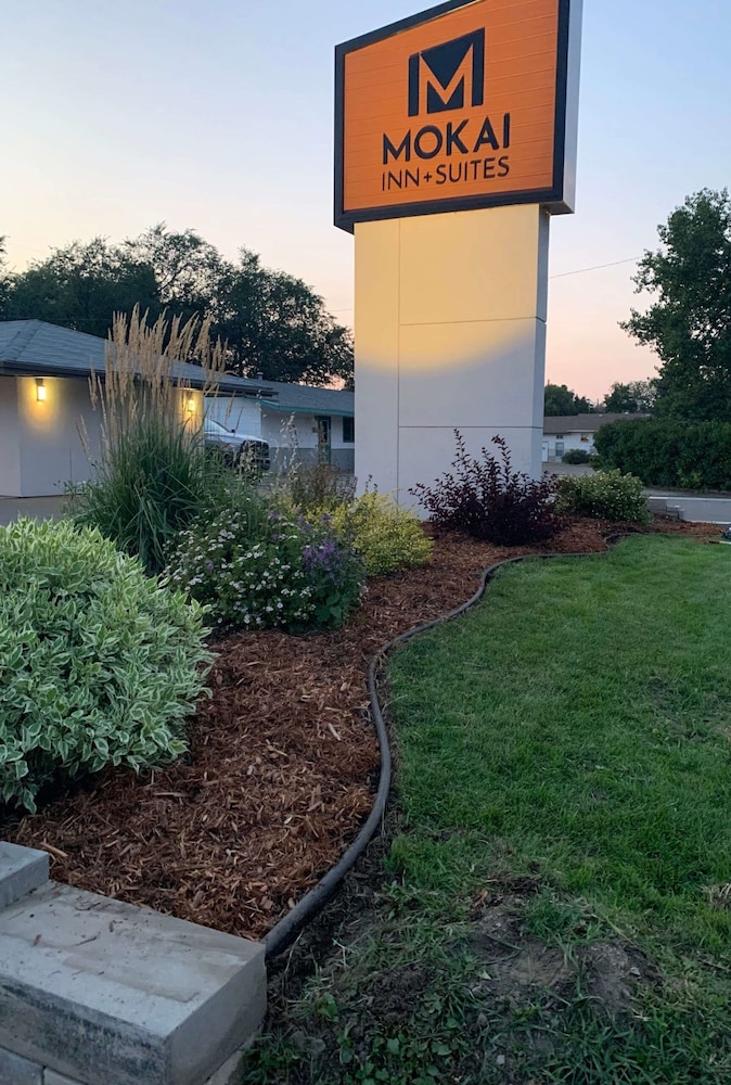 Mokai Inn