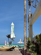 Joud by the sea