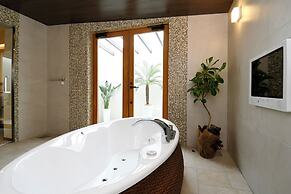 Villa Ishinokura Hotel