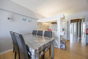 Charming Apartment With sea View and Parking Space