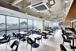 Citadines Connect Hotel Hari Busan