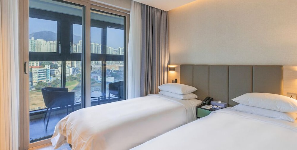 Citadines Connect Hotel Hari Busan