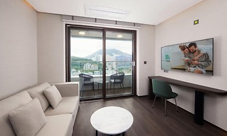 Citadines Connect Hotel Hari Busan