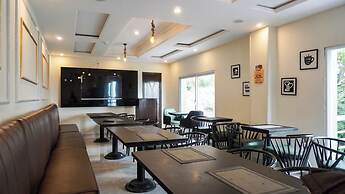 Kamboh La Cloud Hotel and Apartments