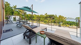 Namhae Orda Pool Villa