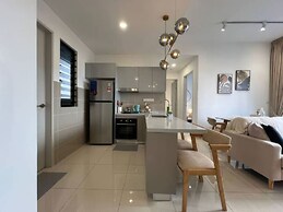 Trion Residence by Emily in Town
