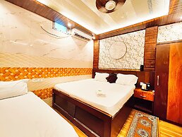 Hotel Hanuman Palace Ayodhya