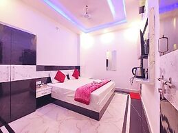 Hotel Hanuman Palace Ayodhya