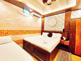 Hotel Hanuman Palace Ayodhya