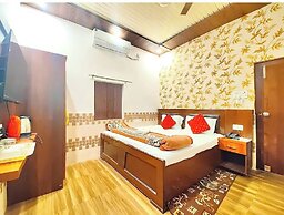 Hotel Hanuman Palace Ayodhya