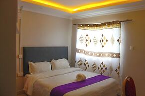 Holiday Premier Hotel