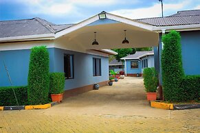 Holiday Premier Hotel