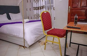 Holiday Premier Hotel
