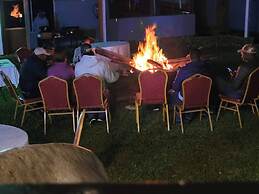 Holiday Premier Hotel