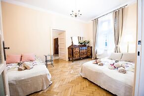 Roman Apartments