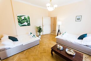 Roman Apartments