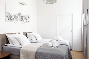 Roman Apartments